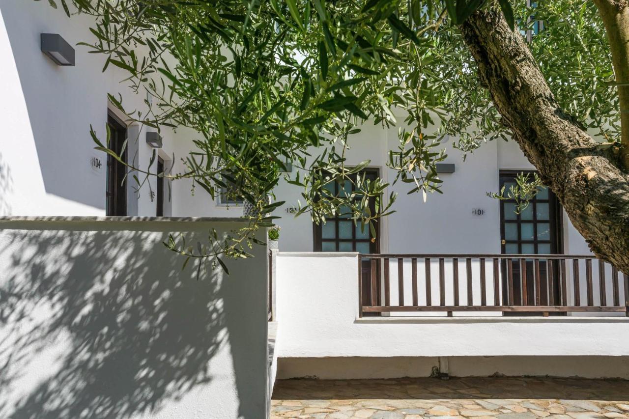 Eleon Suites Afitos Afytos Exterior foto