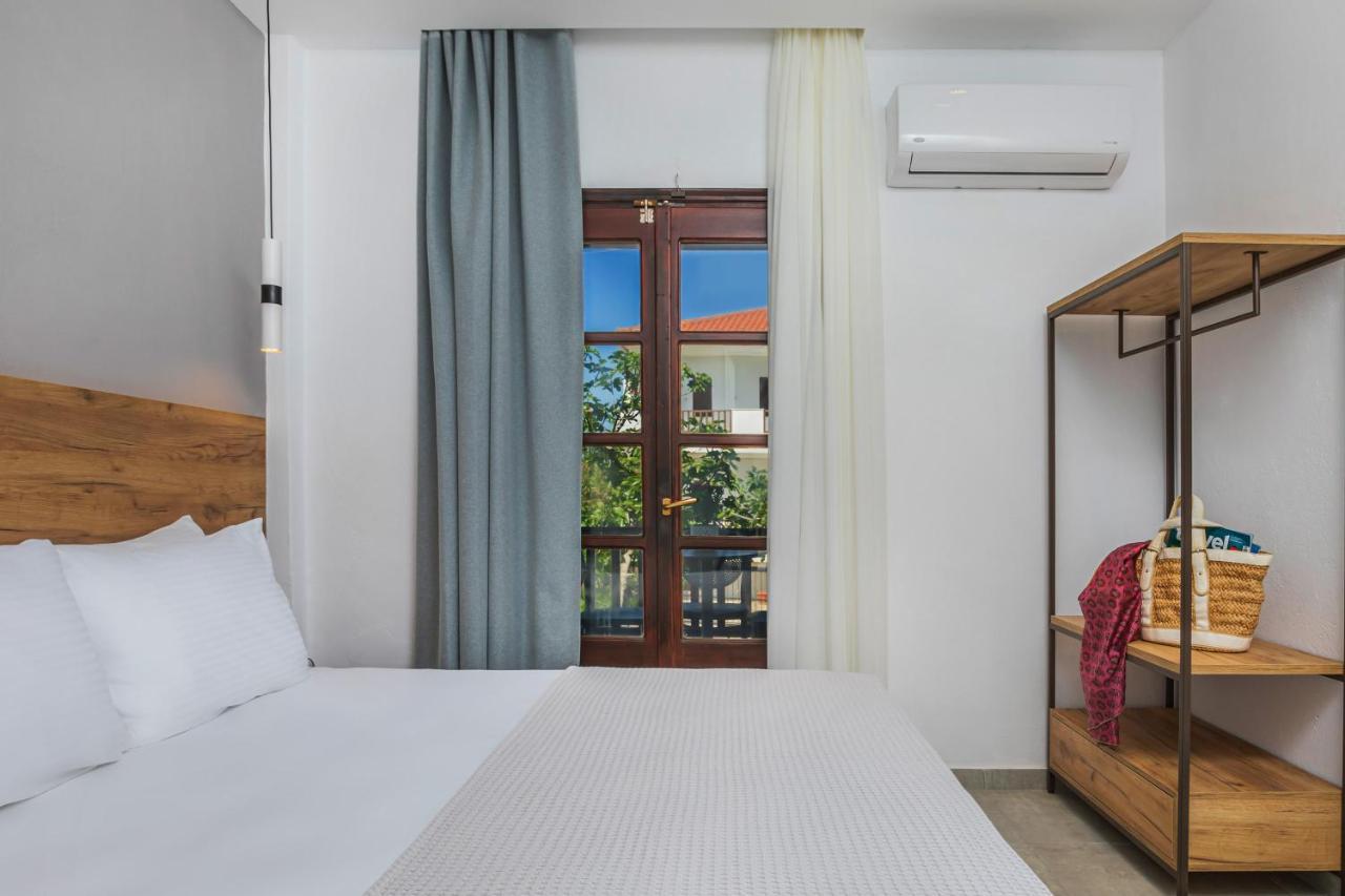 Eleon Suites Afitos Afytos Exterior foto